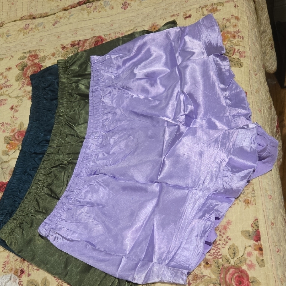 LOTS of Colors!  Satin Shorts xxl. NWOT